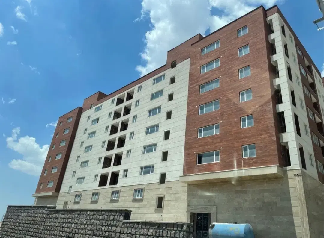 فقط با ۵۰۰ میلیون آپارتمان بخرید (قسطی)