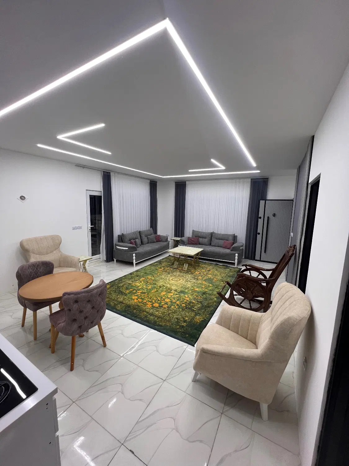 باغ ۱۰۰۰ متری