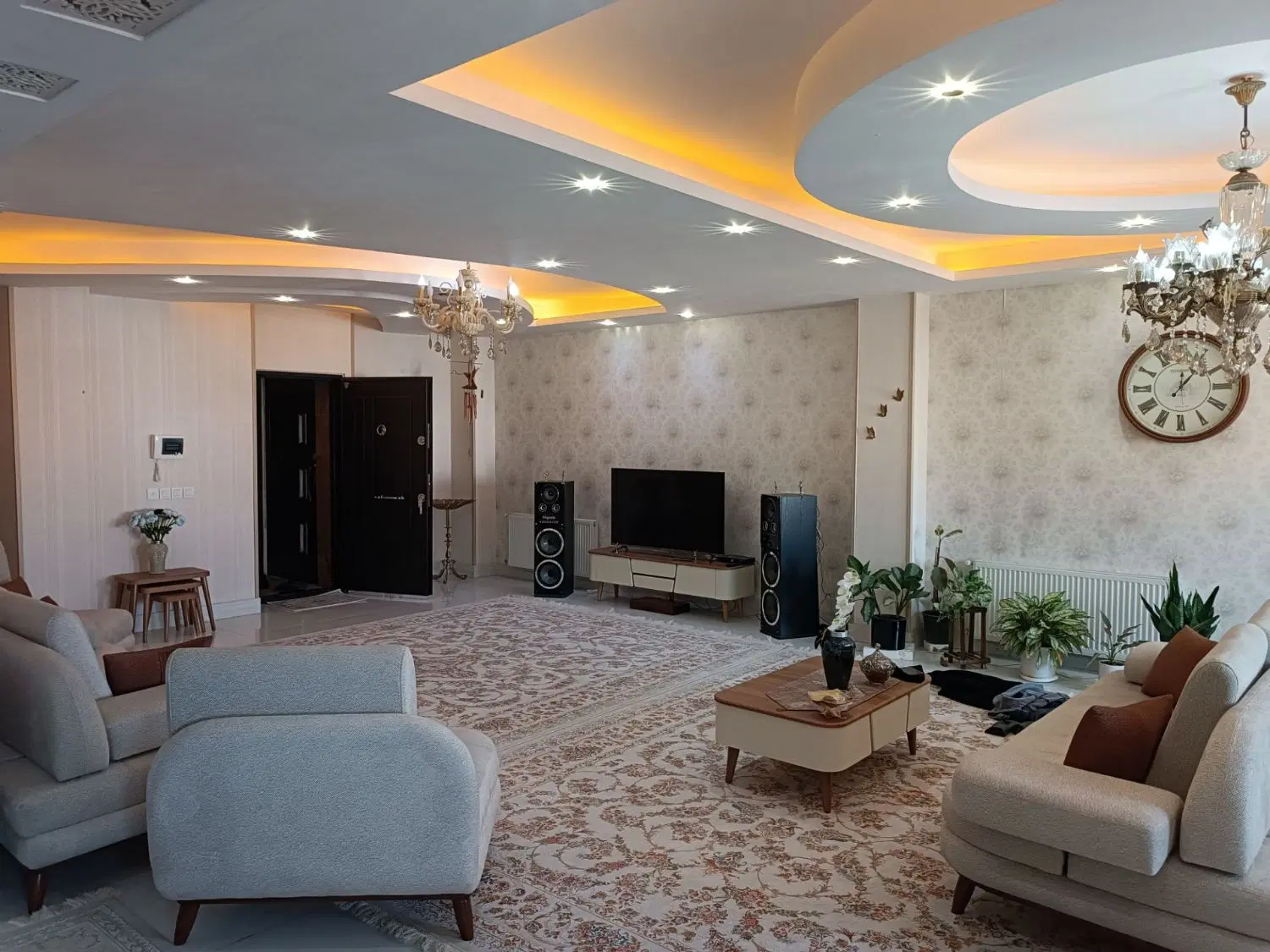 آپارتمان سه خوابه براصلی ویلاشهر