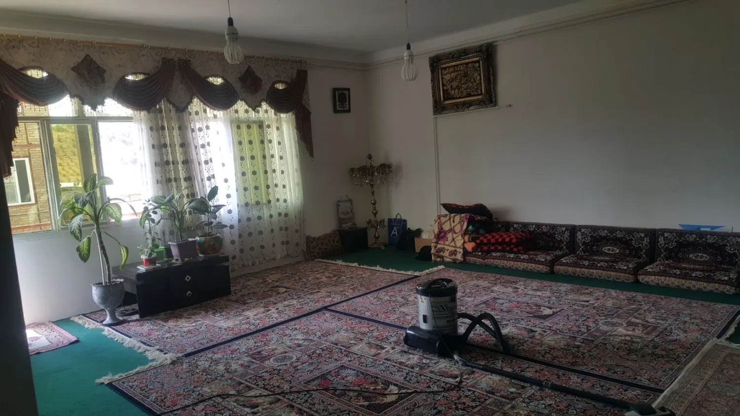 130مترطبقه دوم عبور مجزا  زیر قیمت بازار