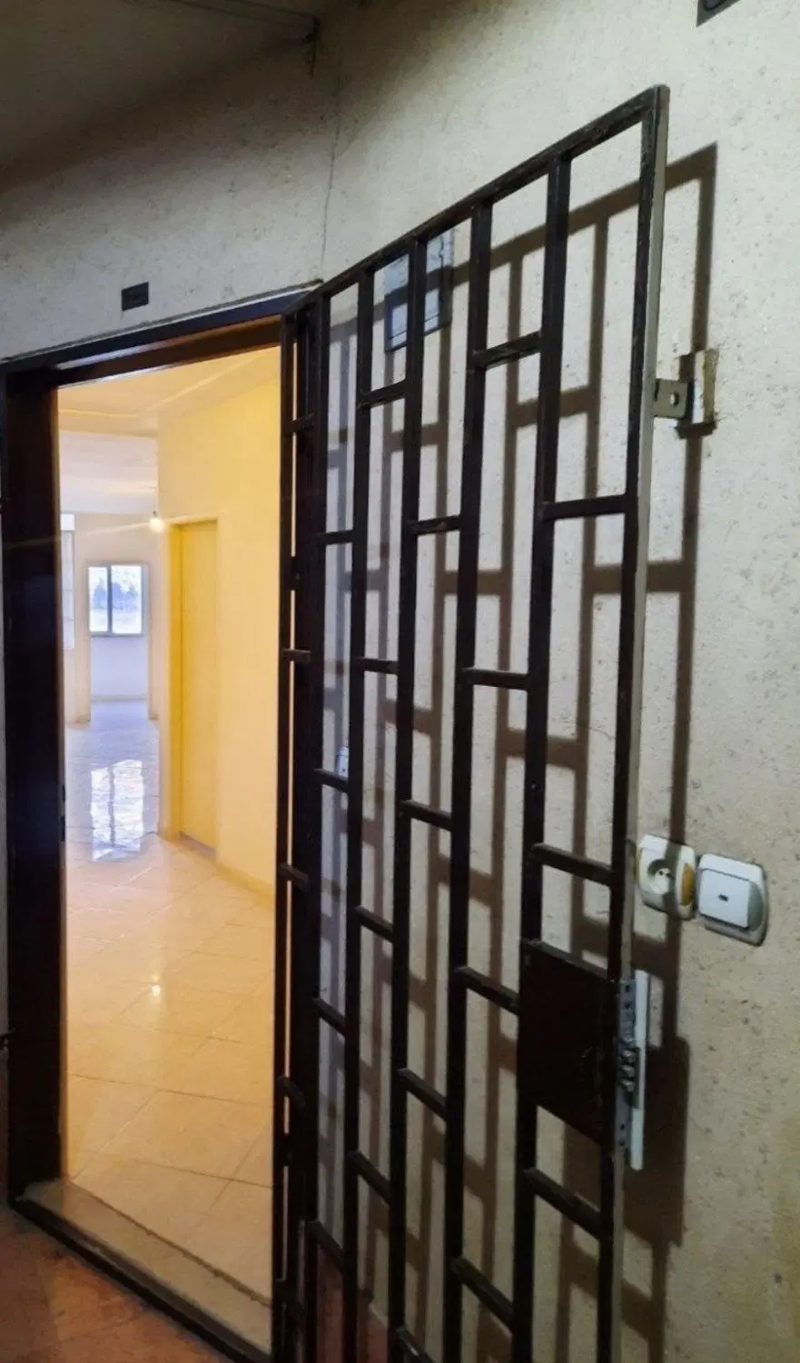 95 متر دوبرنور آسانسور،پارکینگ،انباری، بالکن