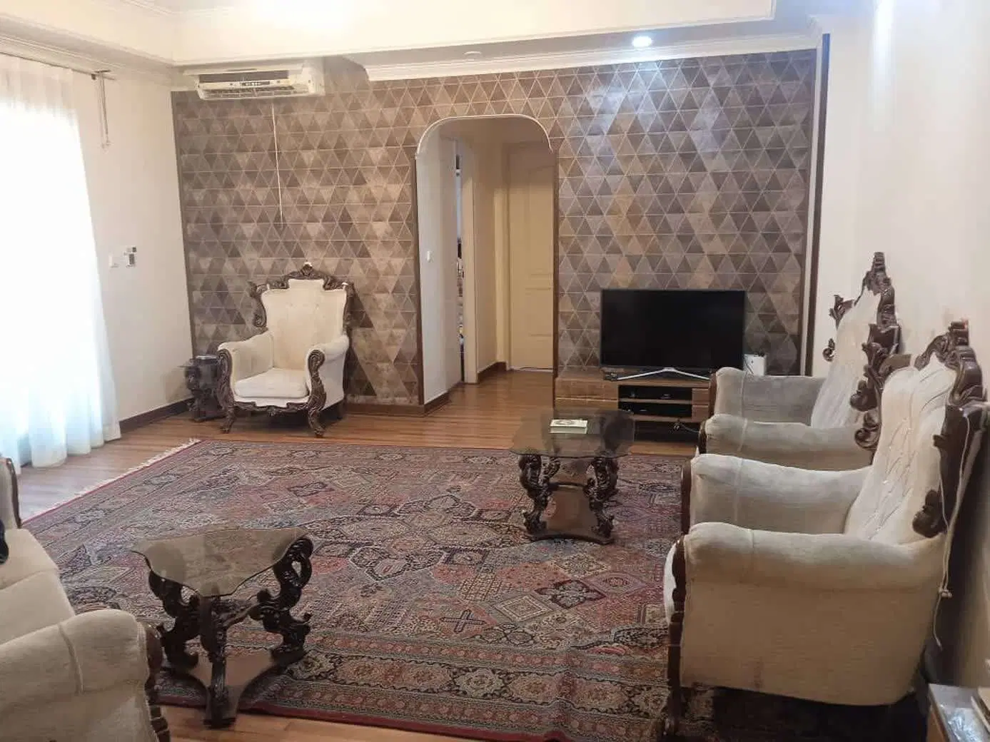آپارتمان 84 متر در برج قائم (دریاچه) املاک نیستم