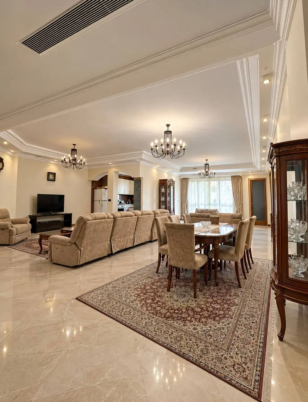 زعفرانیه ۲۱۰ متر سه خواب