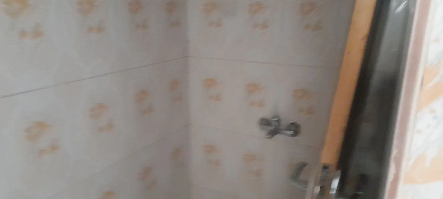 ویلایی ۱۱۰ متری حاشیه در دو طبقه تخلیه