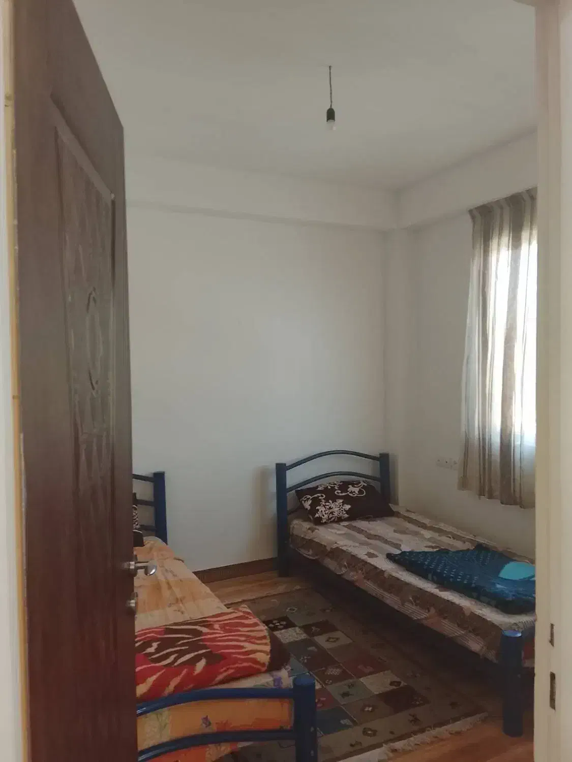 آپارتمان تک خوابه طبقه سوم با پارکینگ ۲_۶۰۰_۰۰۰۰۰۰