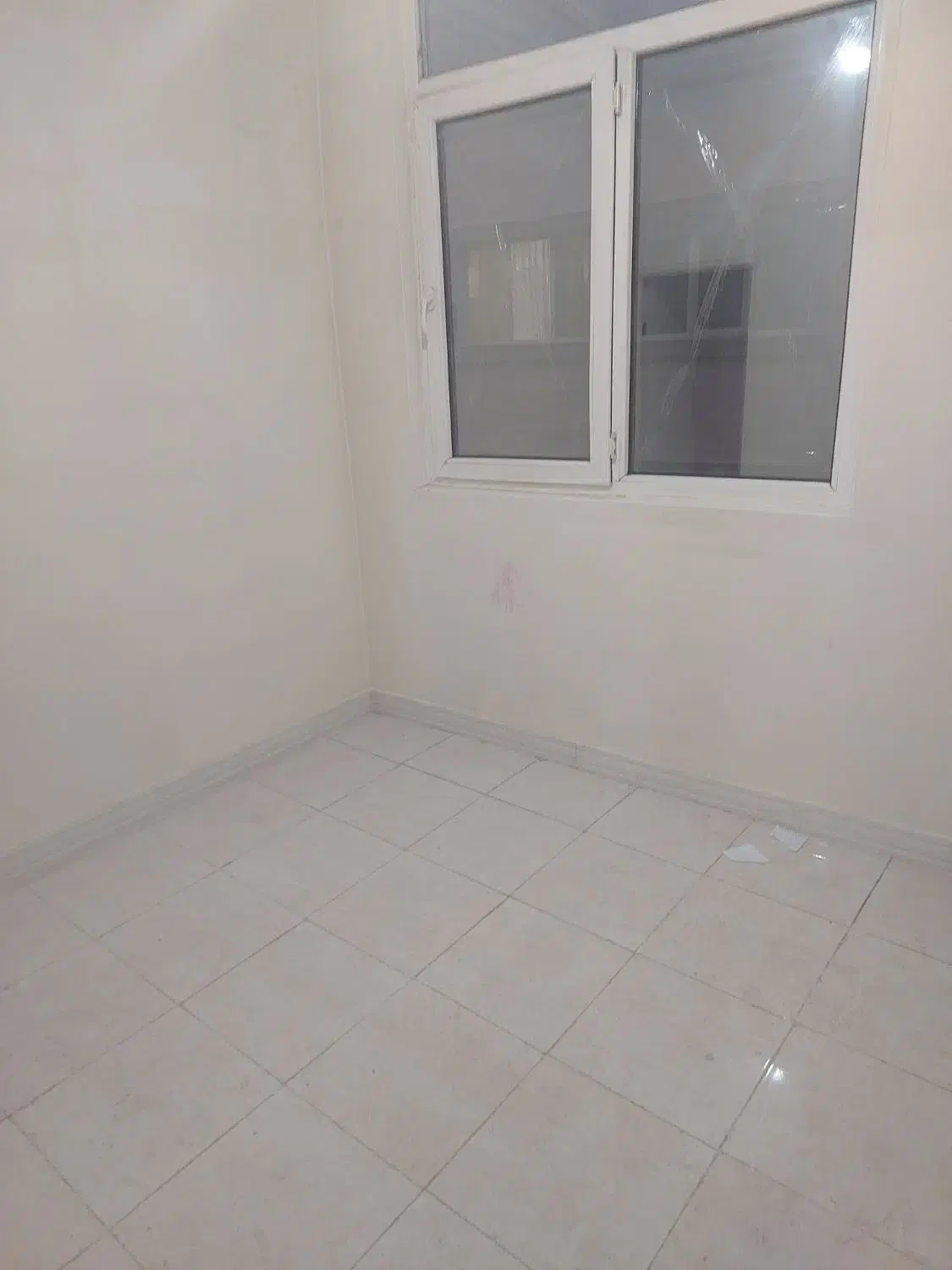 املاک رستمی تک واحدی با پارکینگ تخلیه
