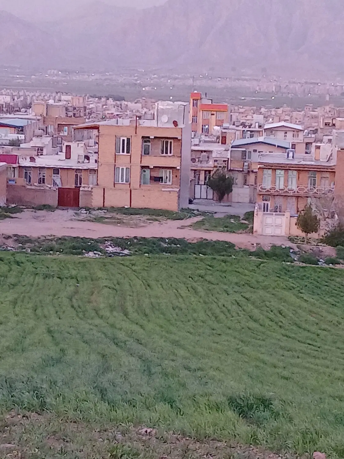آپارتمان ۱۳۵ متری شهرک امام