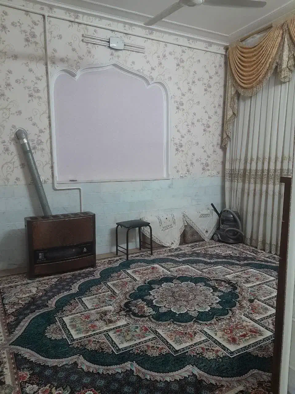 خونه ومنزل فروشی سه طبقه خیابان طالقانی