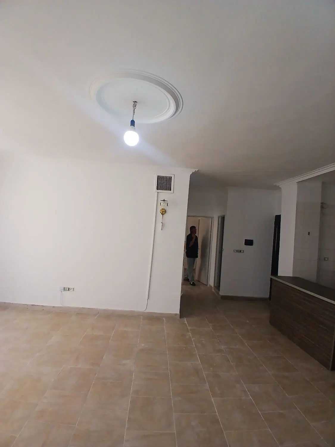 اجاره ۸۰متری طبقه اول پارکینگ سندی