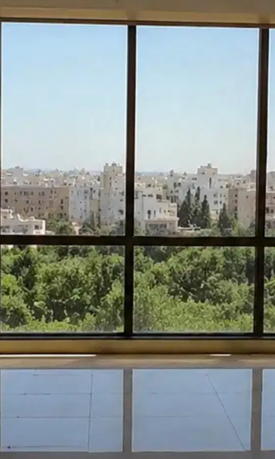 ۱۱۳ متر، ویو ابدی، تکواحدی