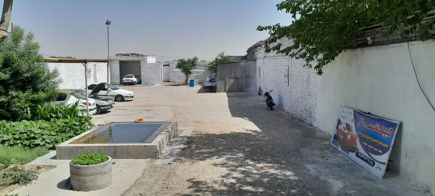 مغازه داخل مجموعه فنی برای باطری سازی و صافکاری