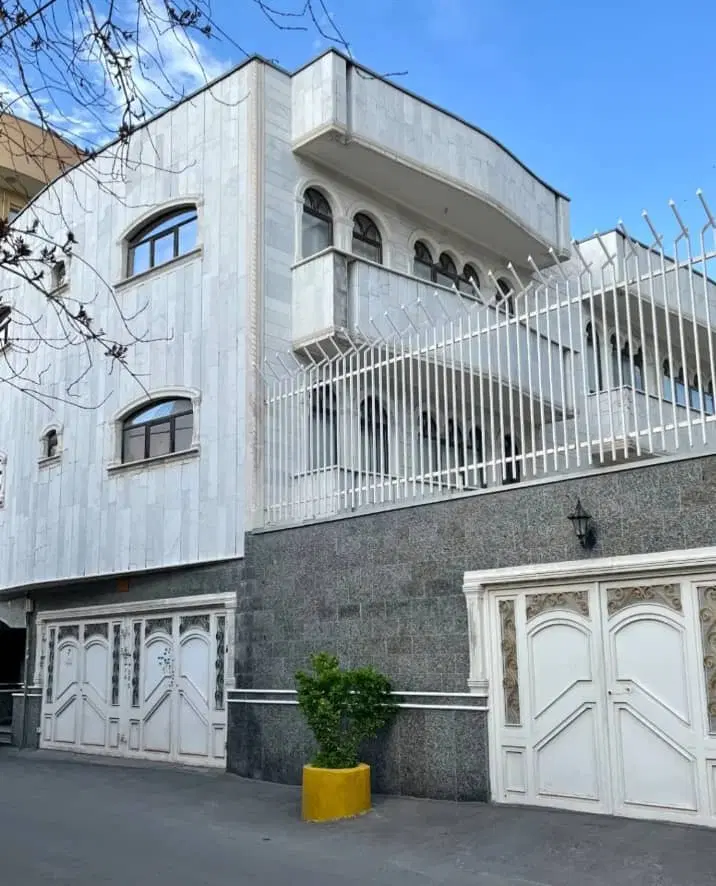 آپارتمان جنوبی 77 متری کوچه باغ