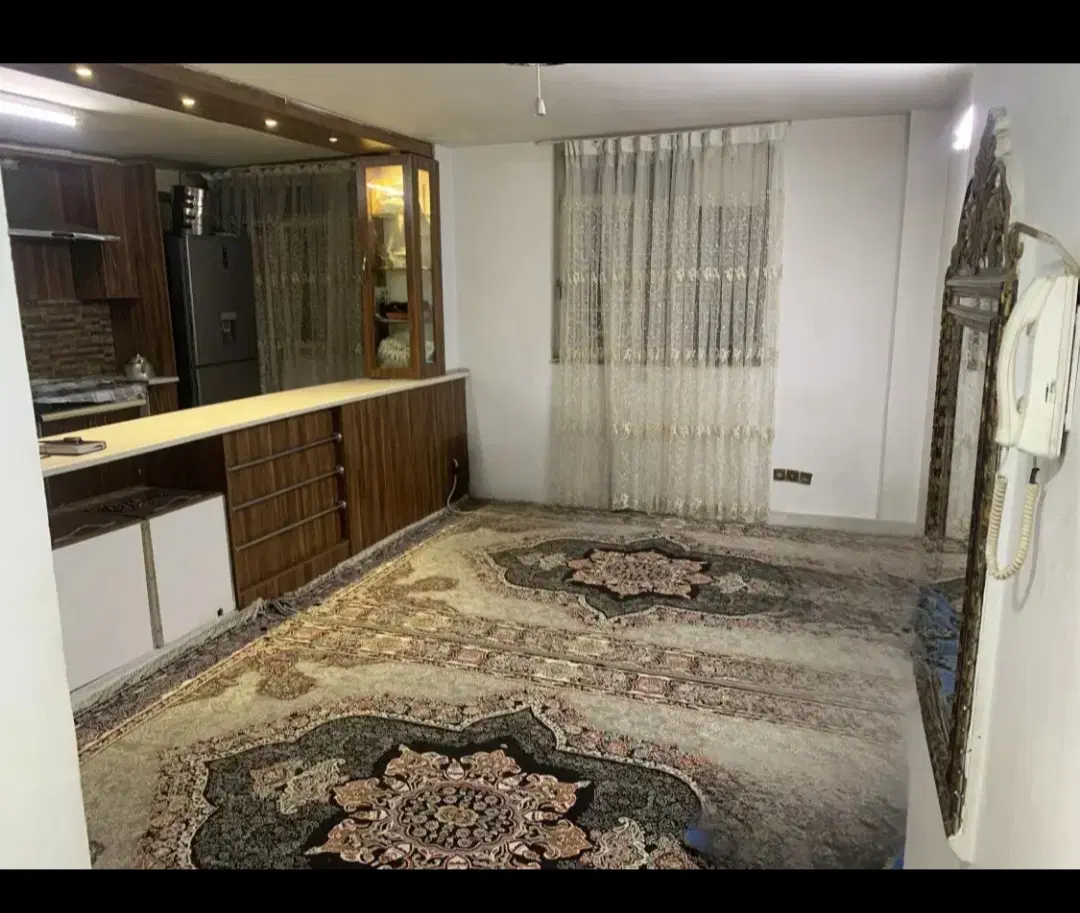 فروش ۶۱ متری