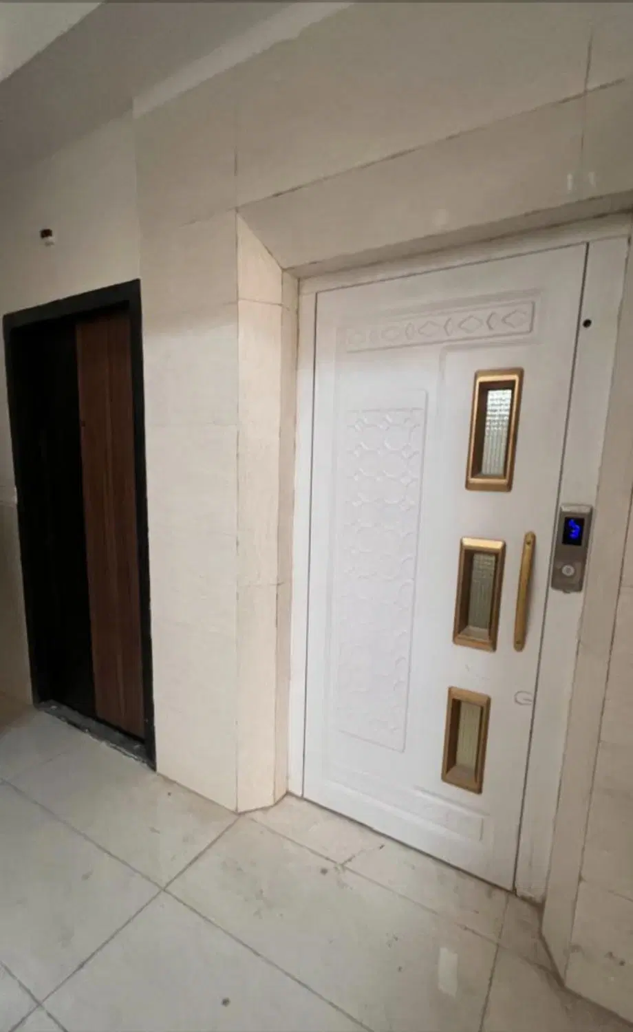 فروش یک واحد اپارتمان