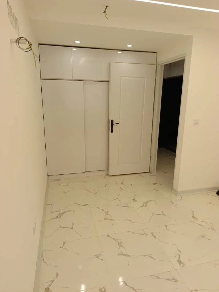 میانرود خیابان بهارستان غربی