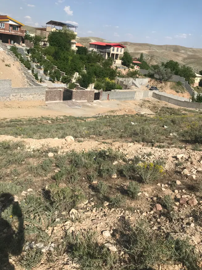 زمین گیلاوند