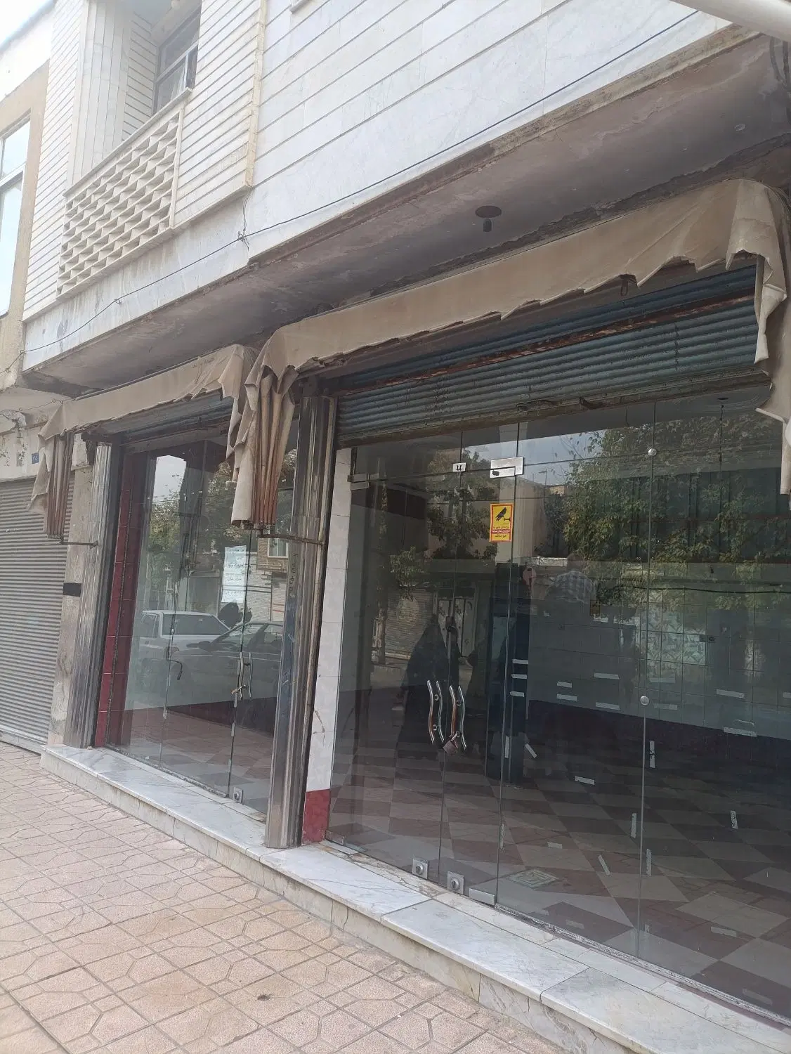 مغازه دو دهنه 80 متر
