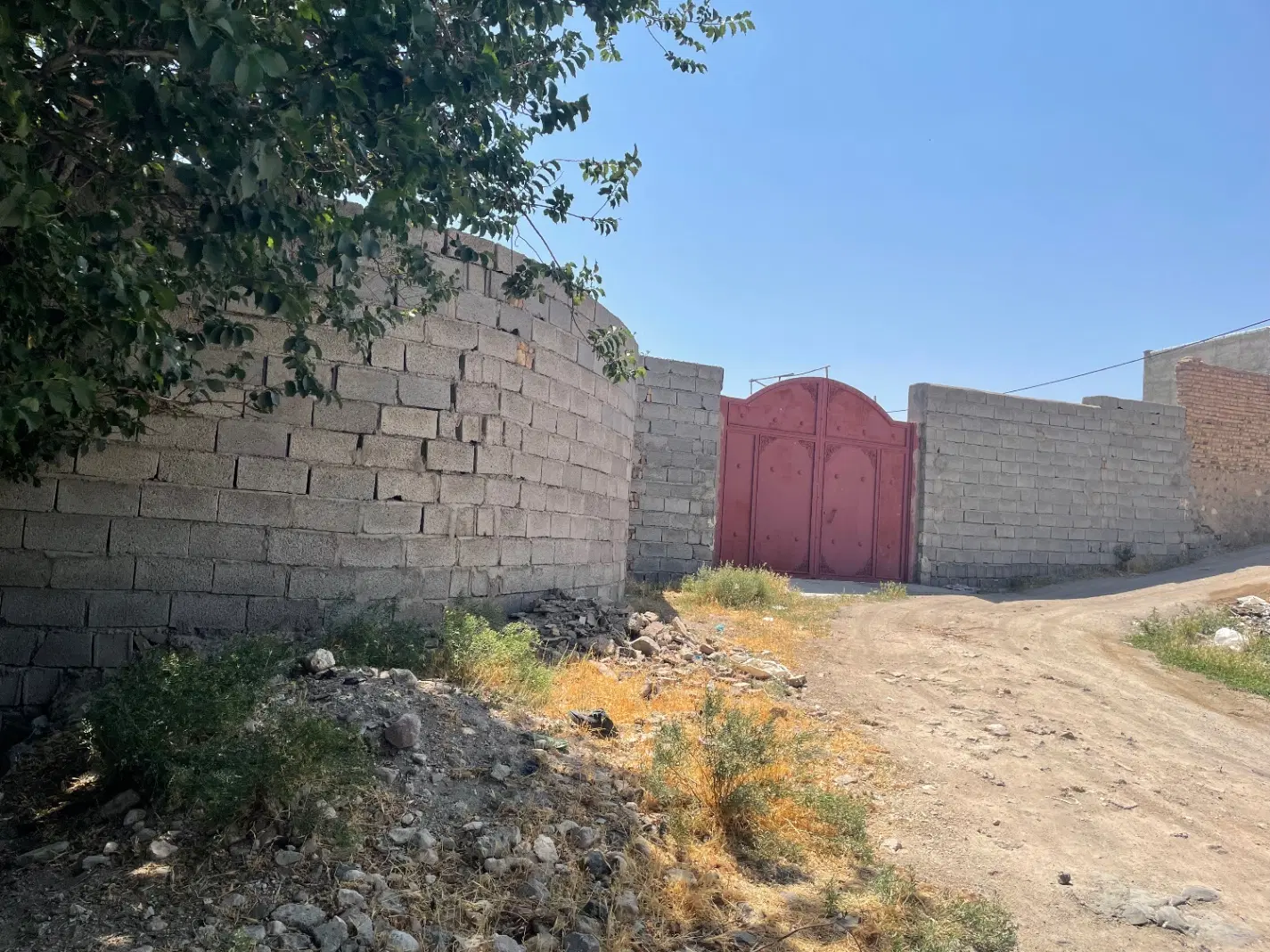 قطعه زمینی در حوالی هروی