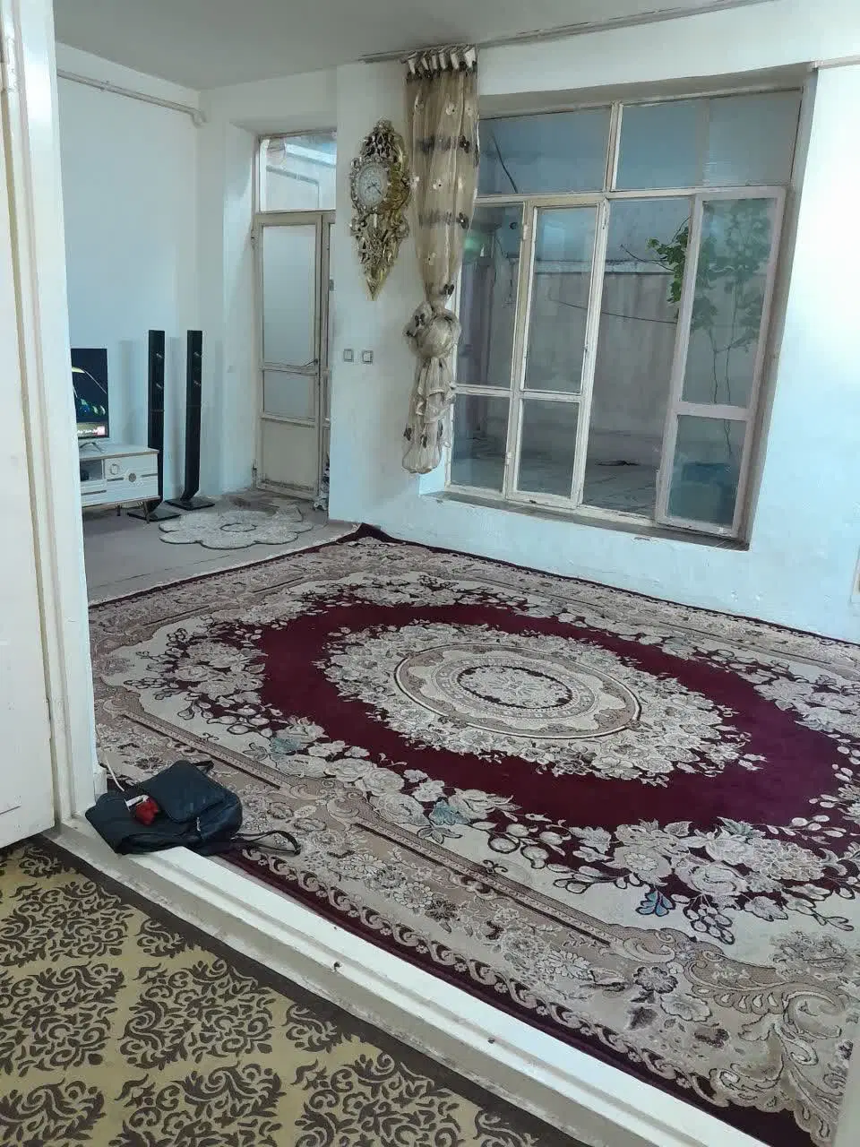 حیاط مسکونی آخمقیه چوبی بغداتی