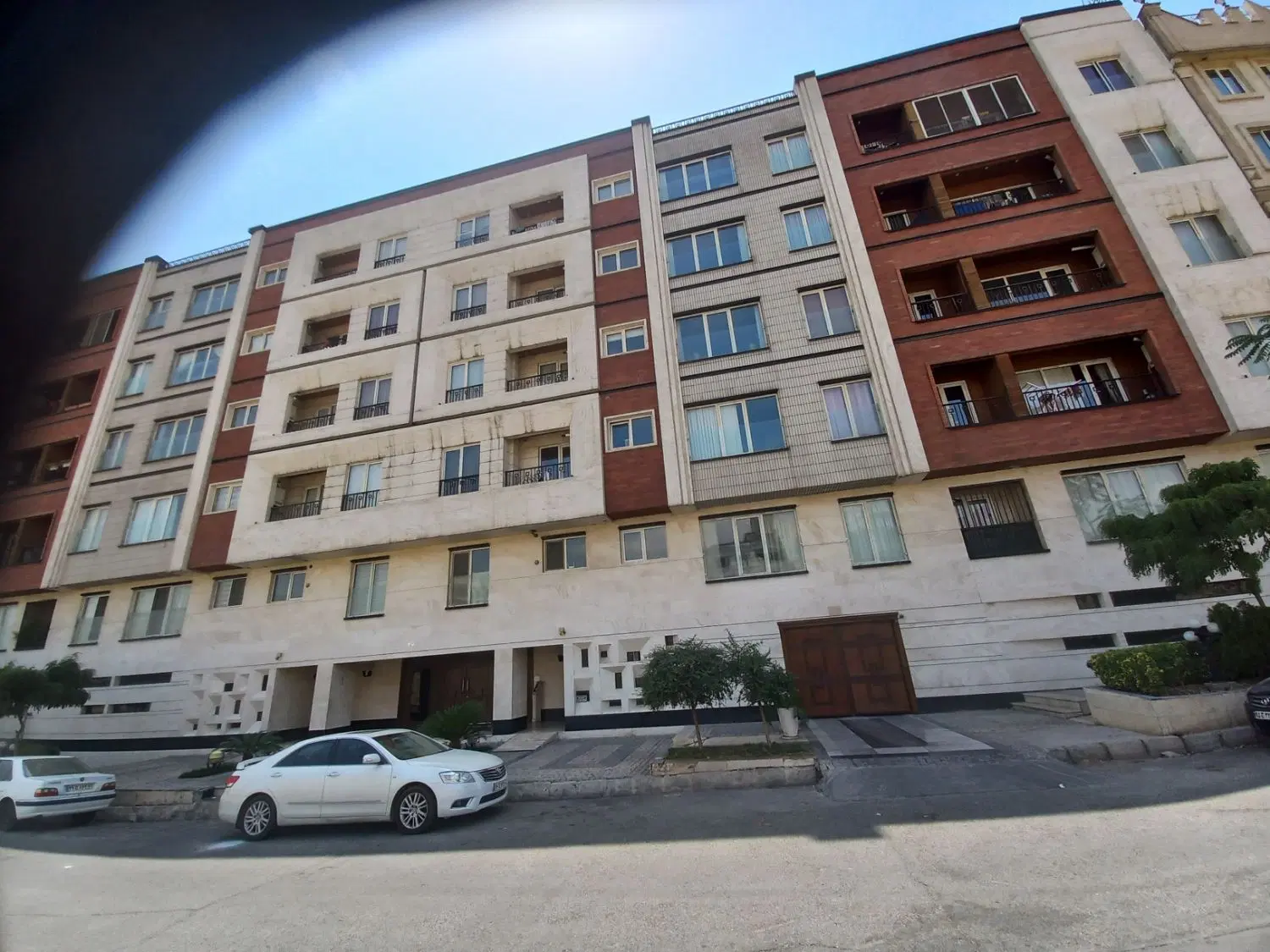 آپارتمان فول امکانات