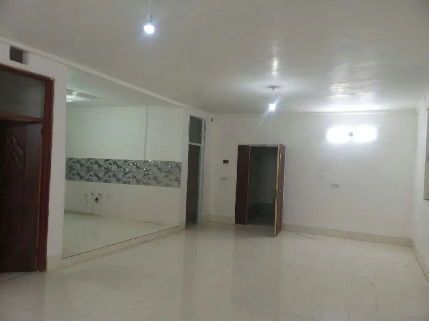 آپارتمان ۱۲۰ متری دوخوابه شیک