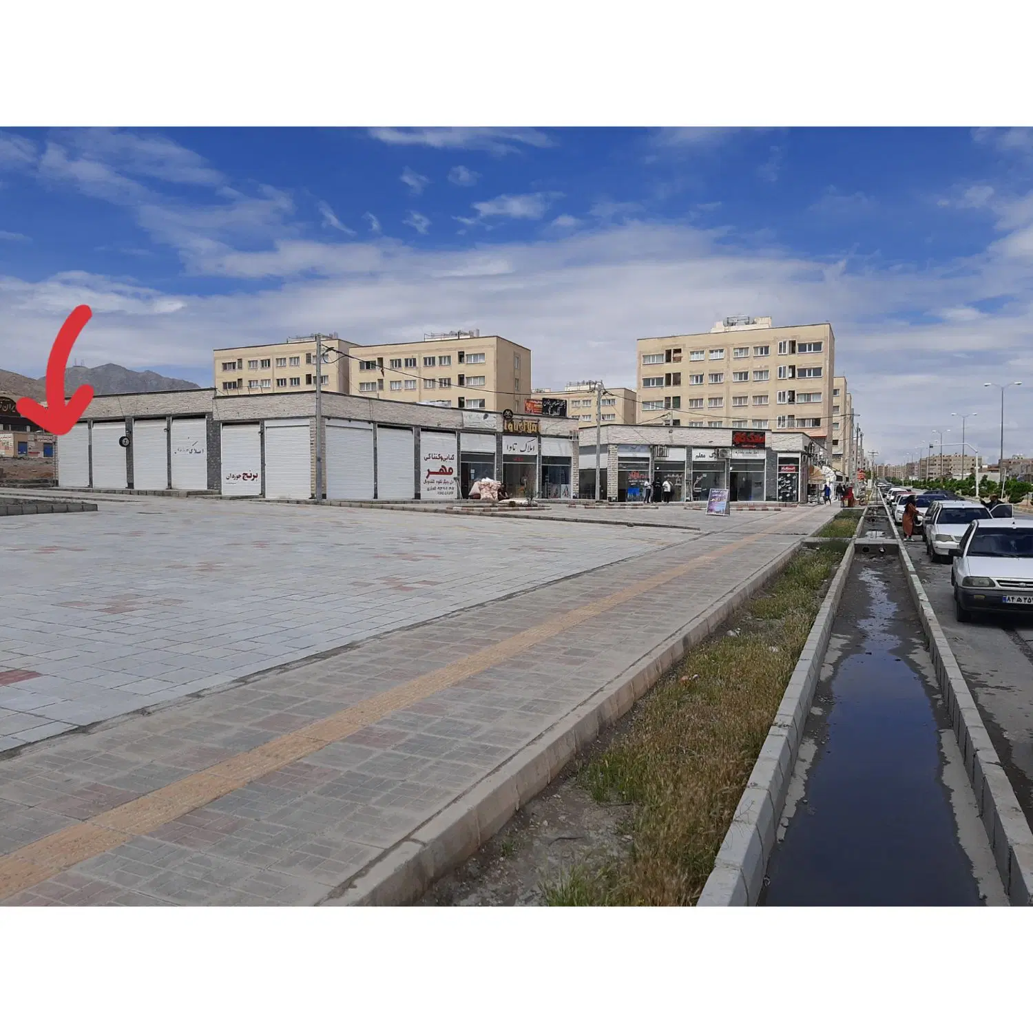 مغازه بر خیابان مسکن مهر فولادشهر E1