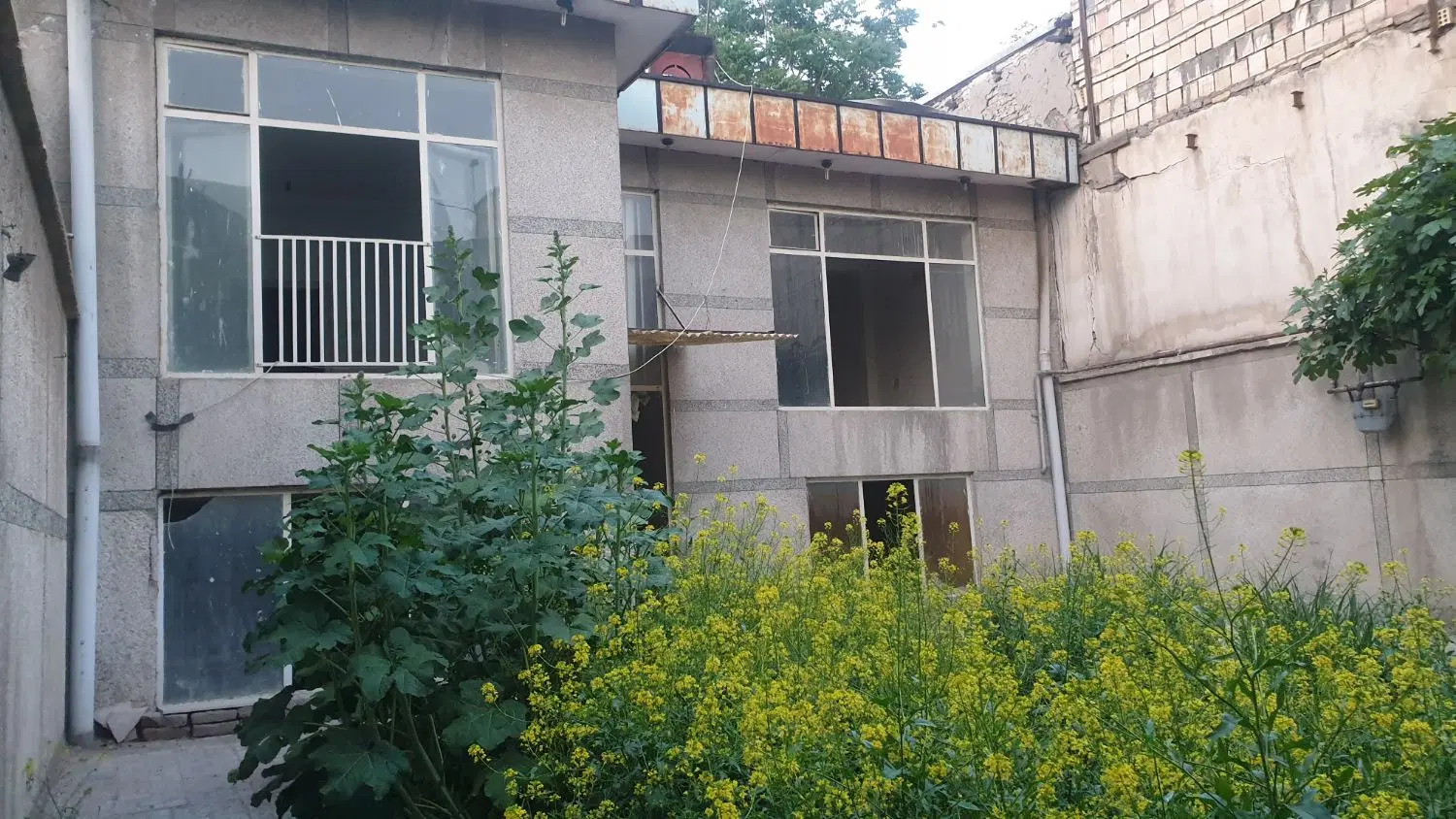 ۱۹۰متر ویلایی با پروانه ساخت، پژن