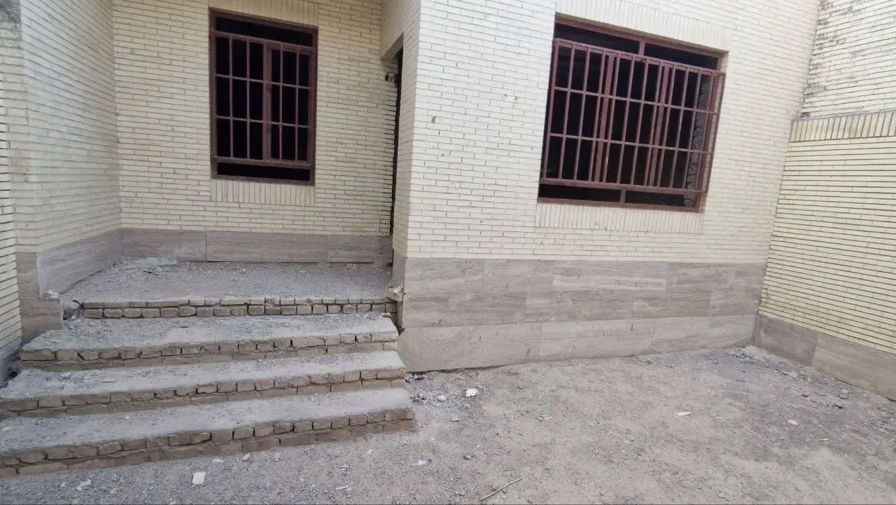 خانه نیمه ساز 140متر