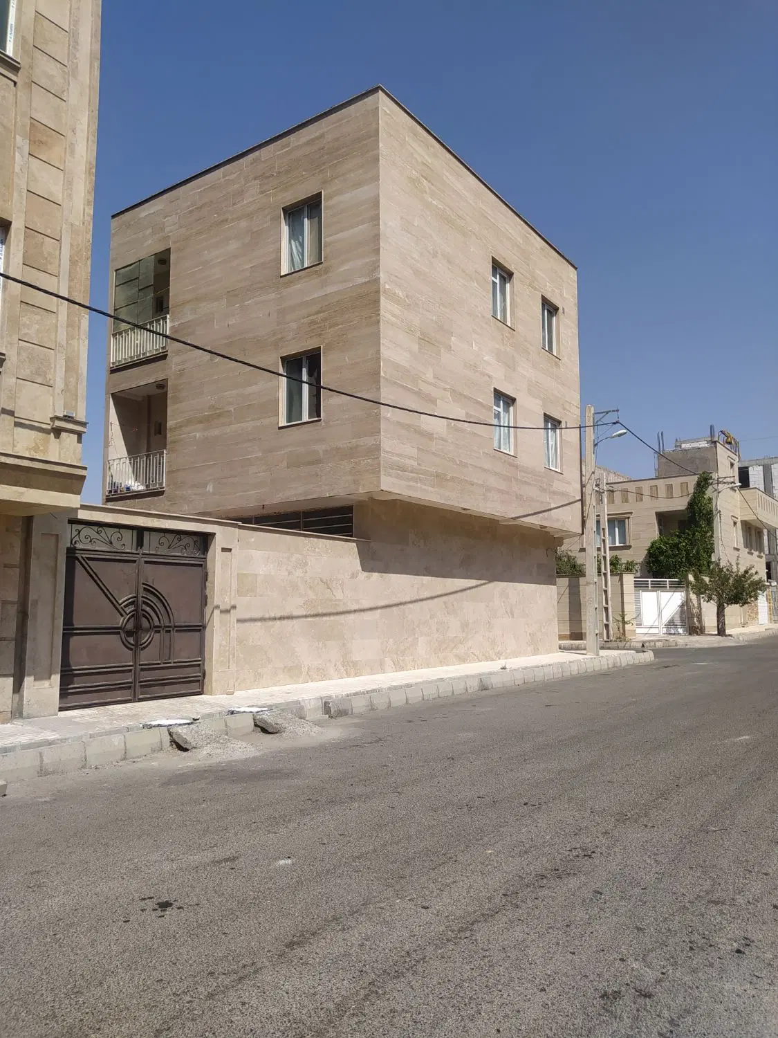 فروش یک واحددر گلشهر فاز ۵