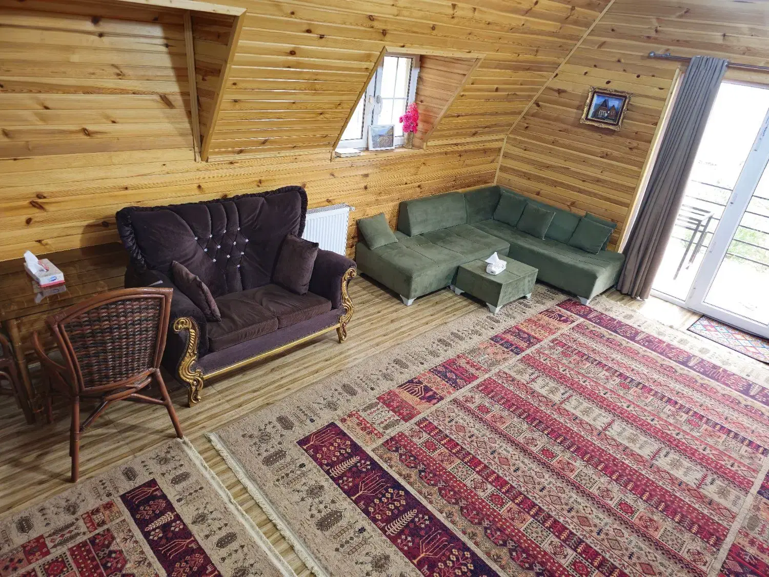 اجاره کلبه چوبی جکوزی دار بهمنان سوادکوه زیرآب
