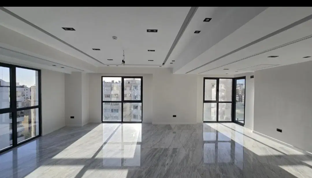 ازگل 240 متر لوکس ۳پارکینک فول مشاعات