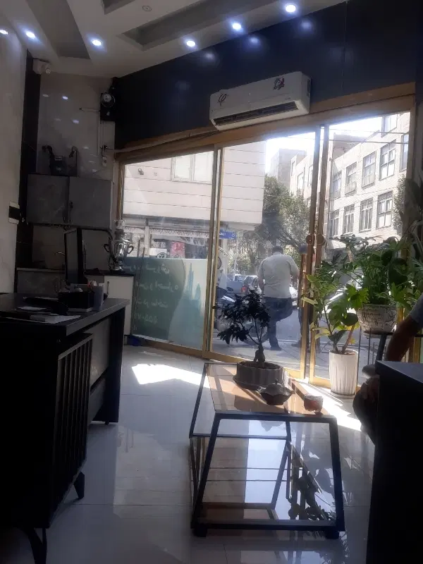 یک طبقه همکف ۶۵ متری