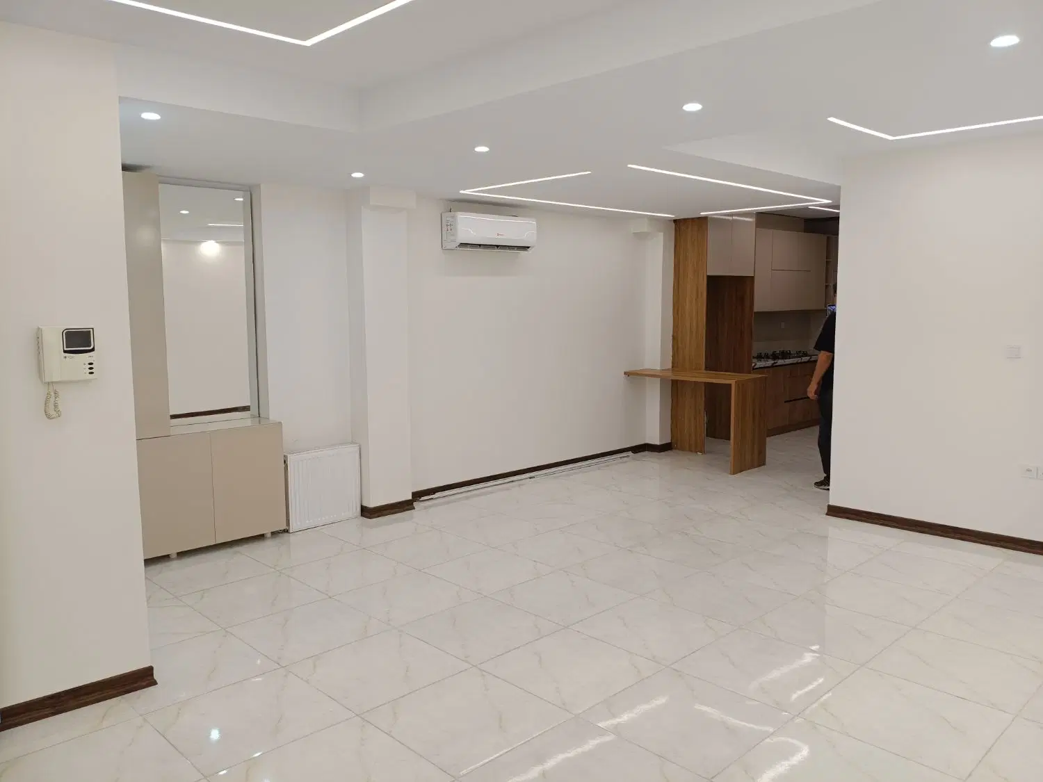 اپارتمان ۷۵متری نوساز ۲ خواب شرقی ها شمیرانو