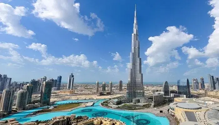 متقاضی زمین در ساخت