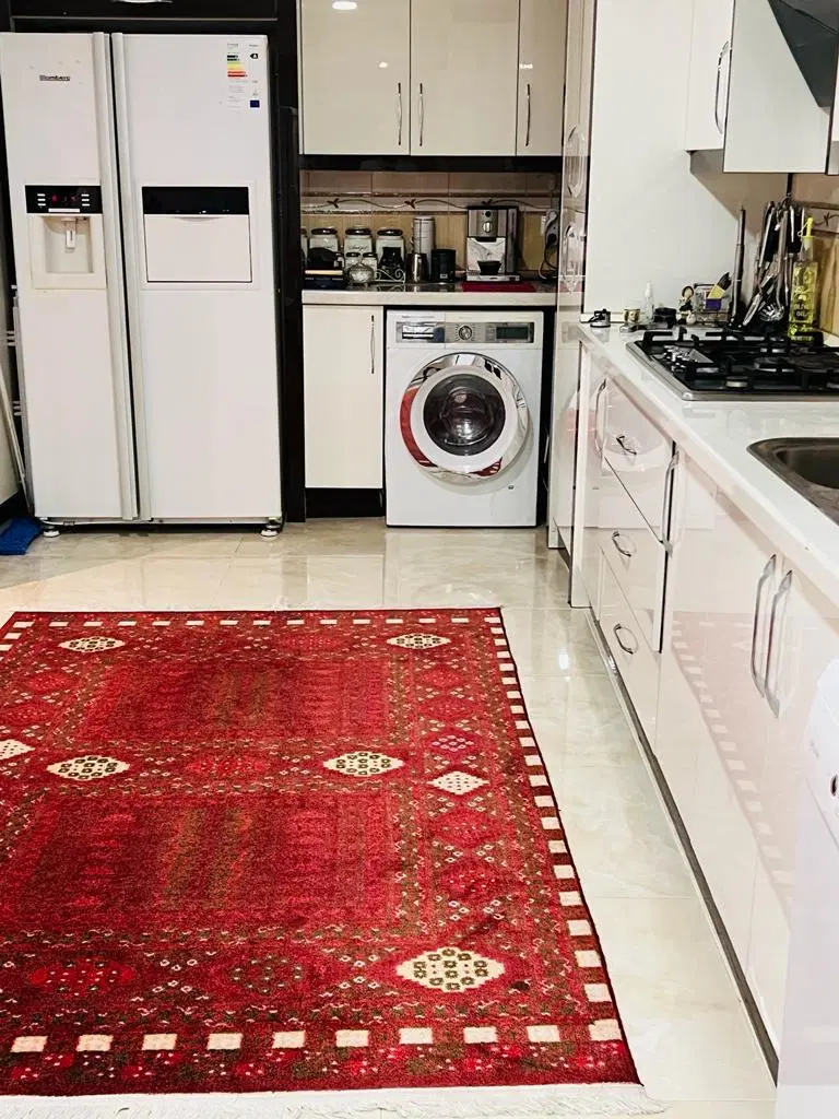 فروش واحد 3خواب 205 متری پلاک یک خیابان( آزادگان)