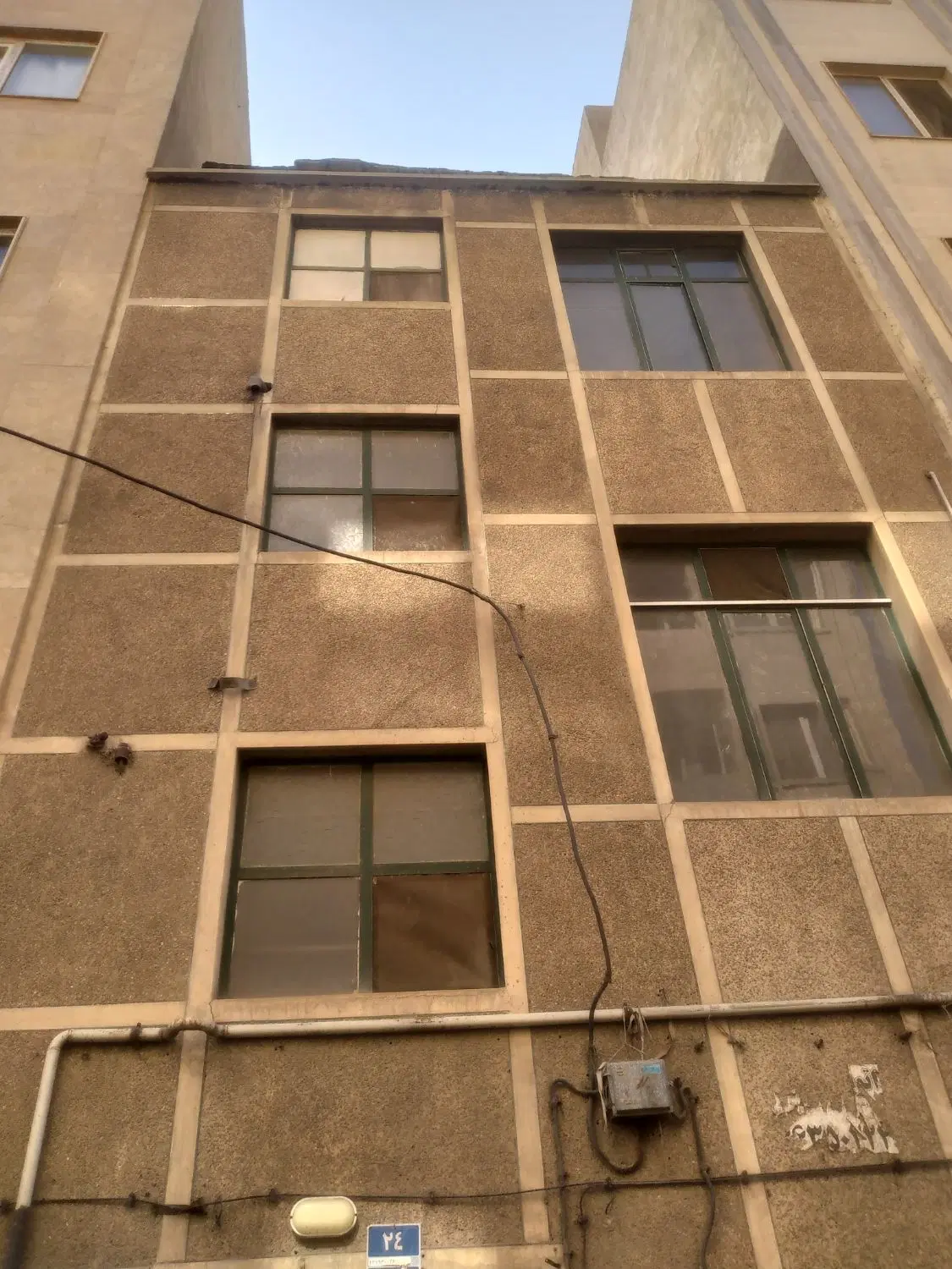 خانه کلنگی قابل سکونت
