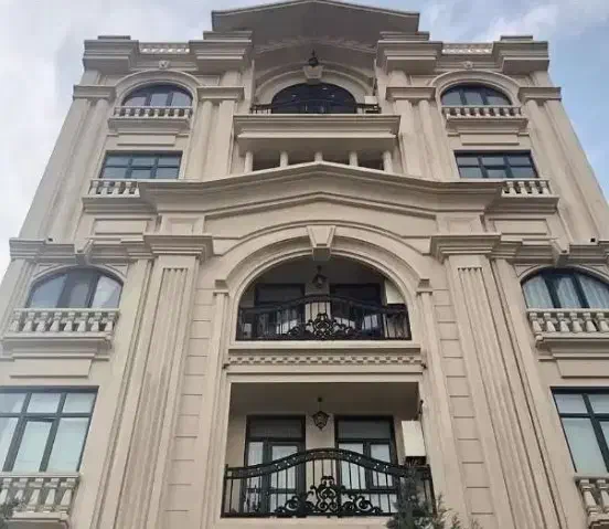 آپارتمان ۱۶۵ متری مرکزی