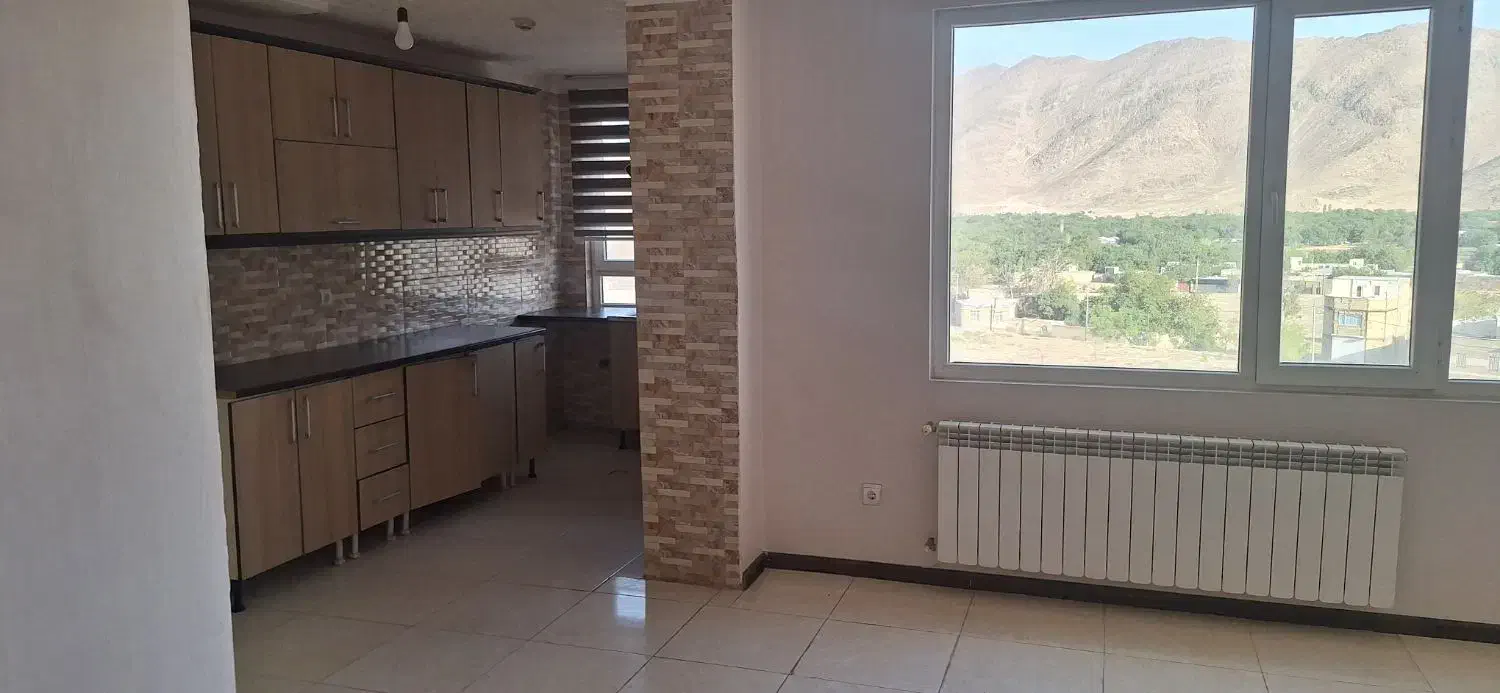 واحد ۱۰۳ متری مجتمع بهارستان سنجان