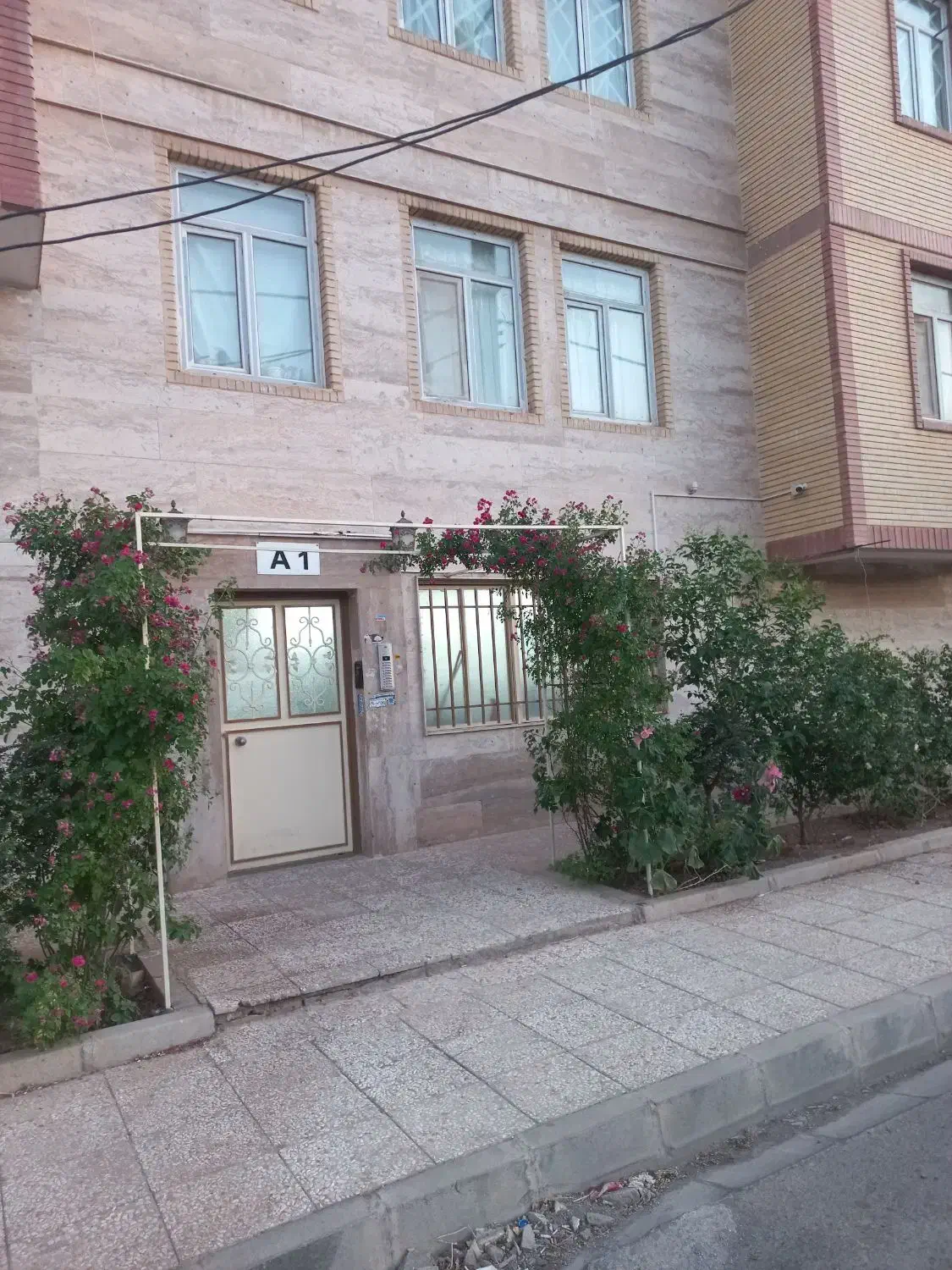 فروشی فاز ۵ مهر ۳