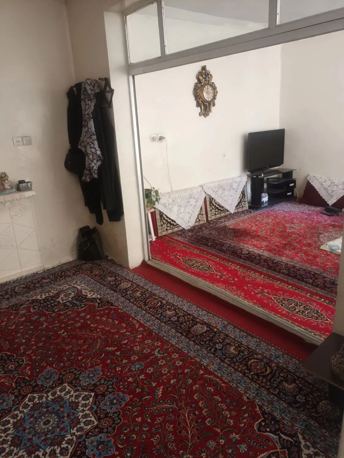 اجاره واحد طبقه 2 حیاط دار