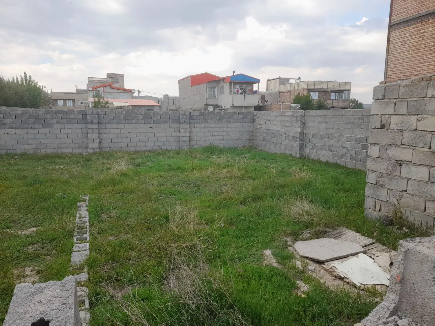 زمین مناسب برای ساخت و ساز