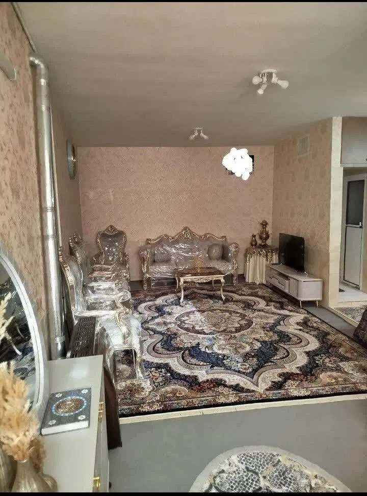 منزل دوطبقه درب ساخت