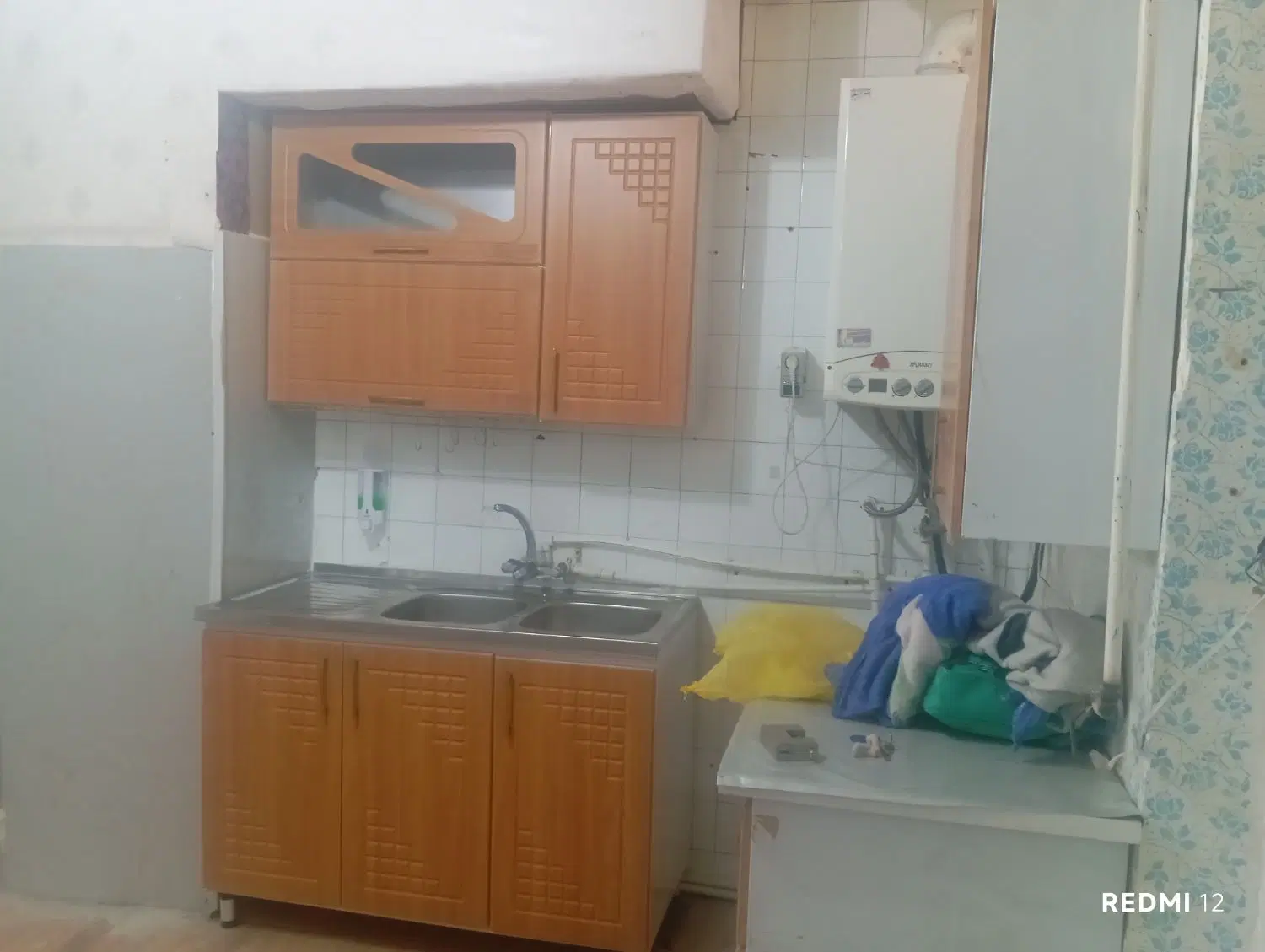 آپارتمان یک خواب محله ب یک فولادشهر