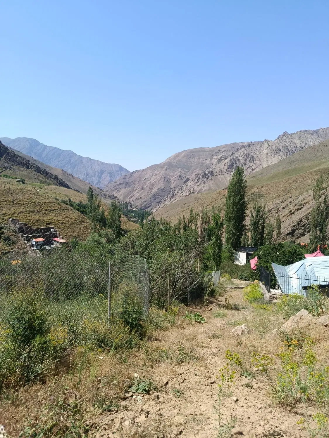 ۳۷۰ متر زمین فشم لالان