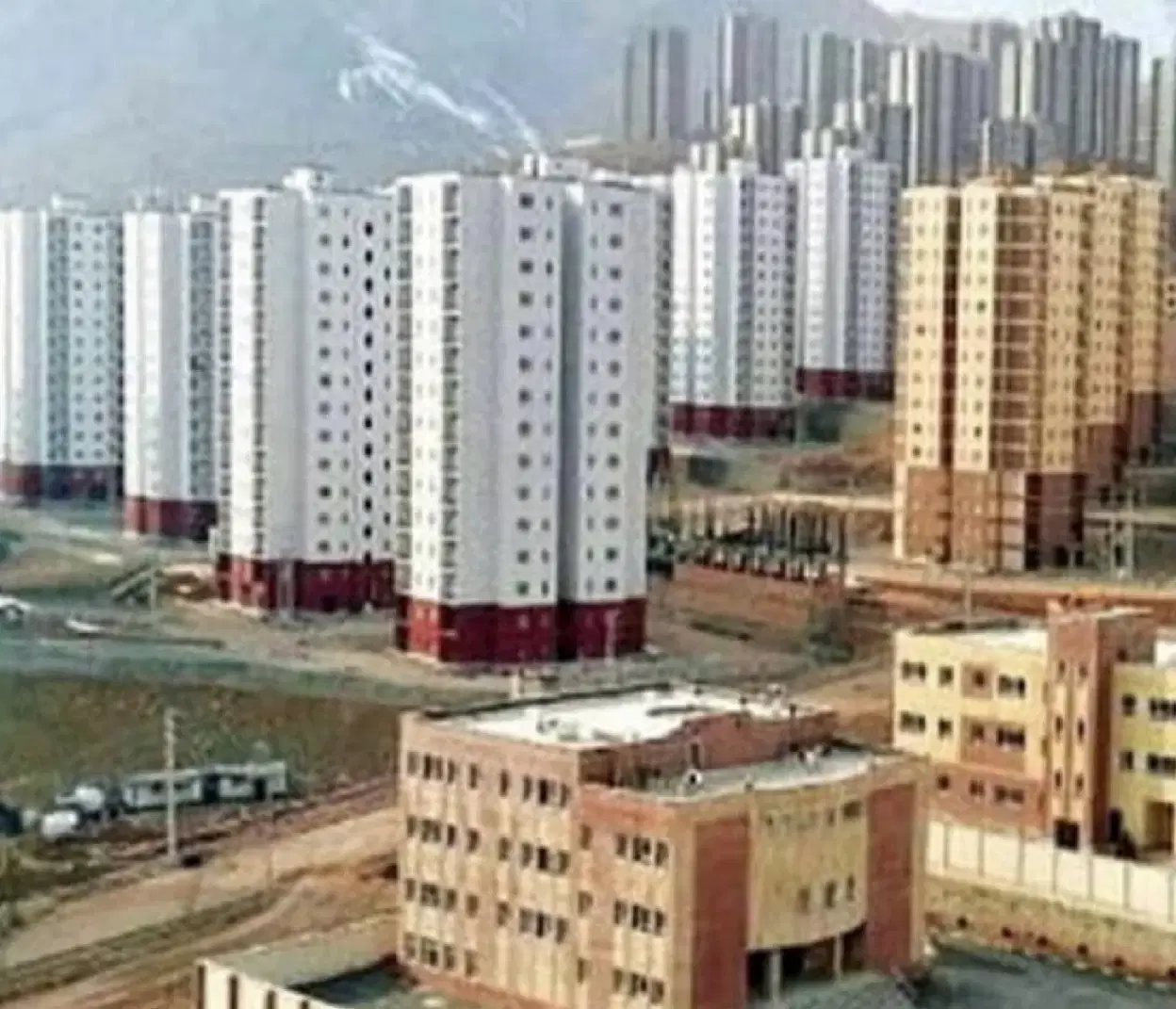 169 متر زمین _ با توافق شهرداری _ در جمکران _