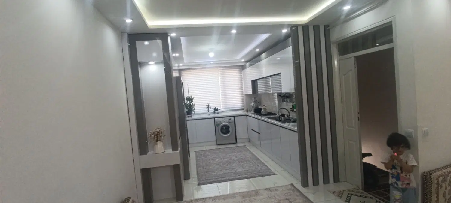 ویلایی سه طبقه شیک،گریزه،شهرک کوثر