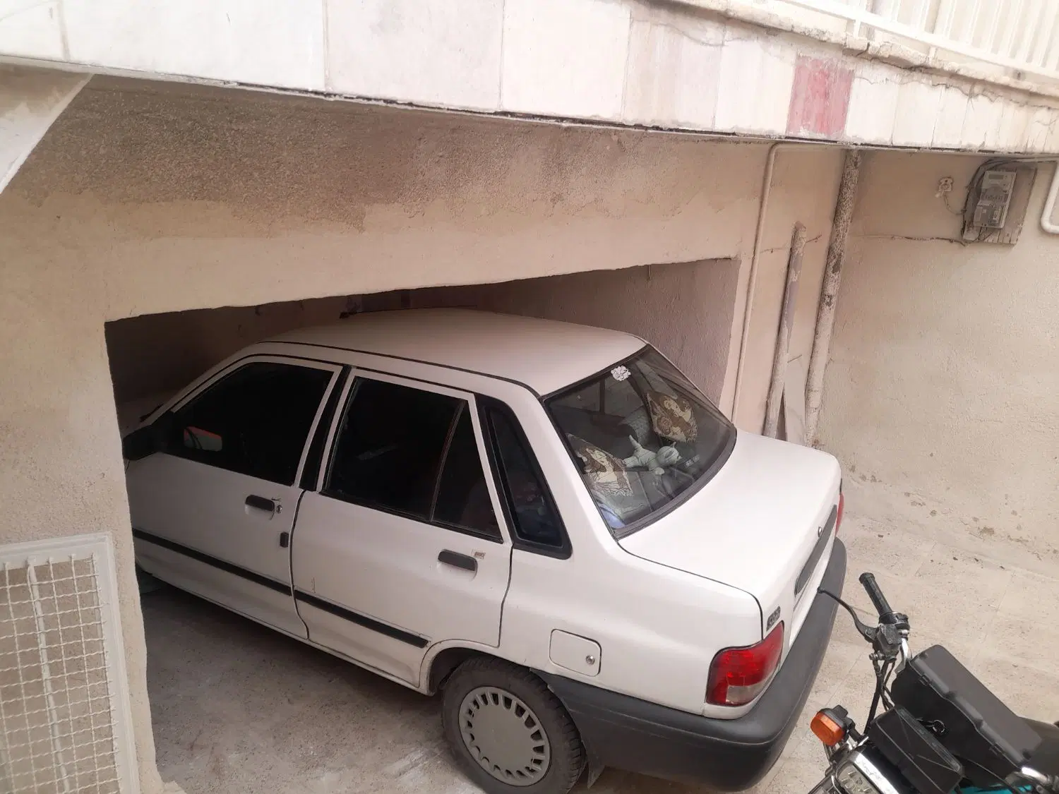خانه فروشی پارکینگ وطبقه بالا