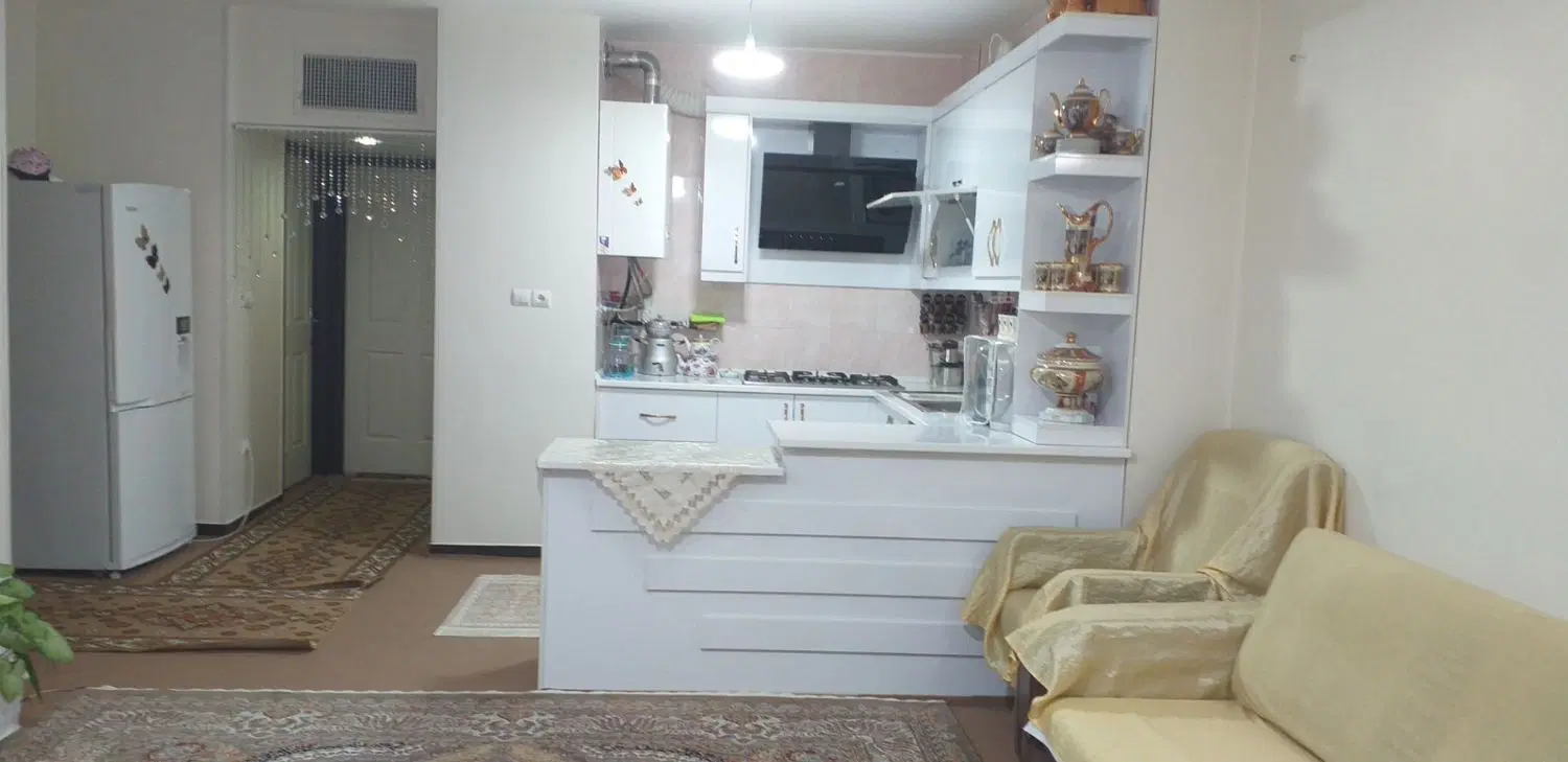 فروش دوخواب طبقه اول