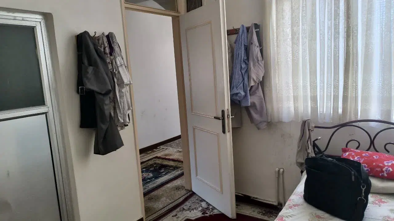 آپارتمان تک واحدی