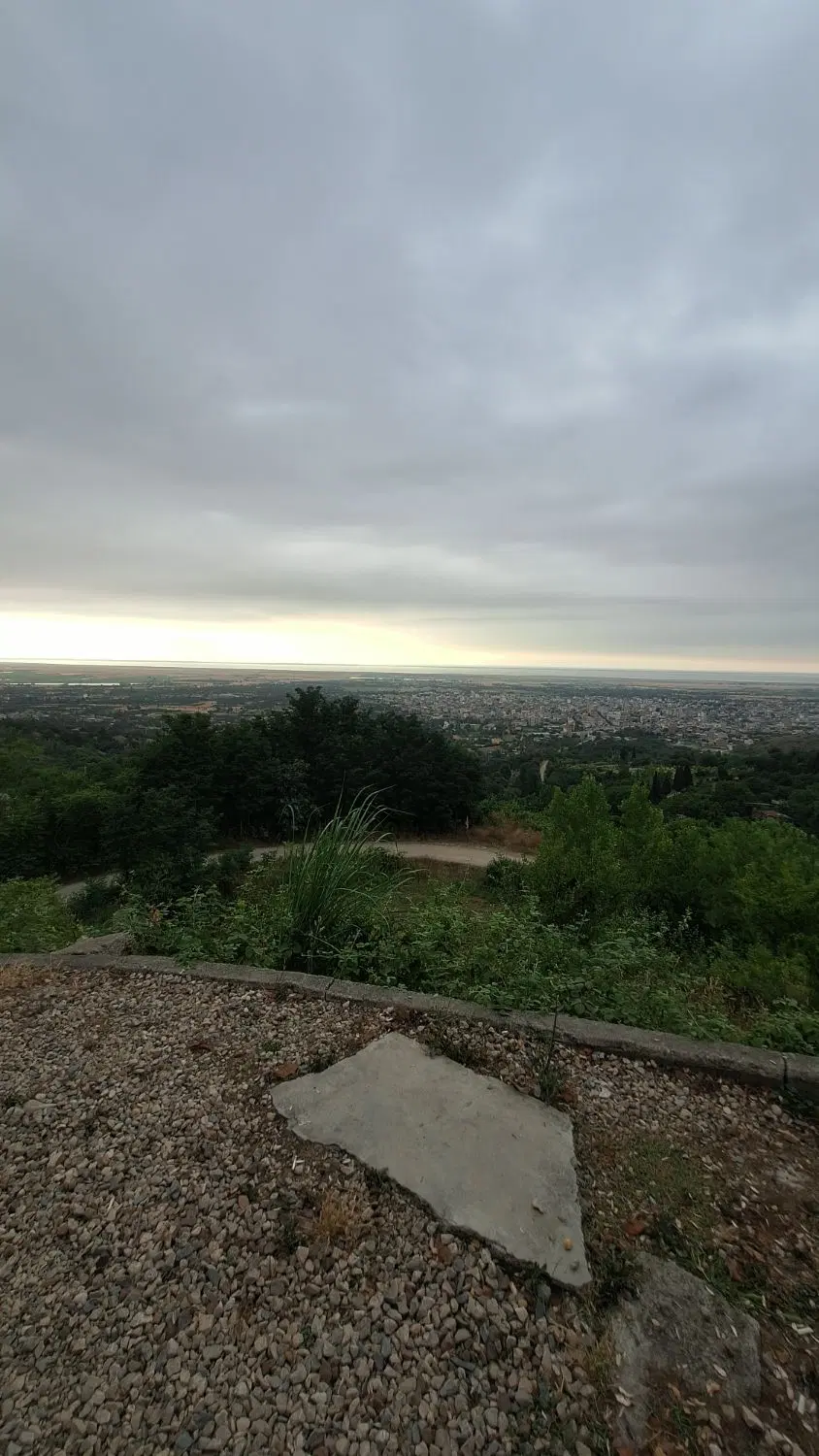 زمین مسکونی نزدیک بافت